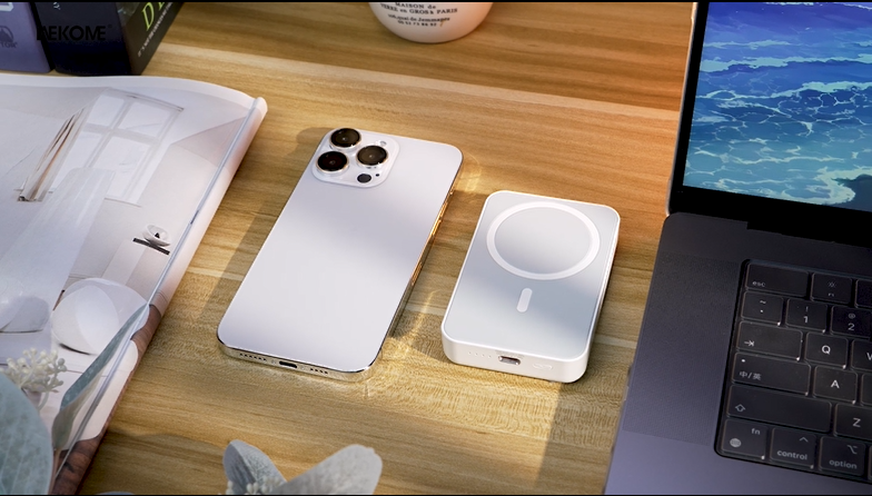 WEKOME WP-329 Power Bank